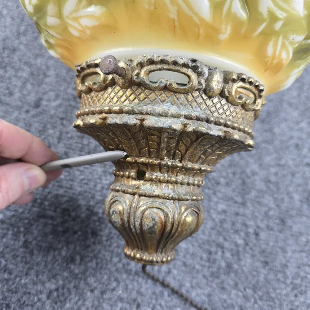 Vintage Mid-Century Hanging Swag Lamp Grape Pattern Glass Globe 25″‎ Pull Chain